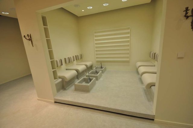 Pedicure Spa Area